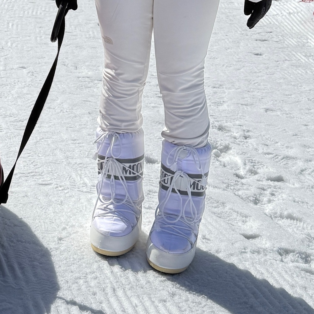 Moon boots White
